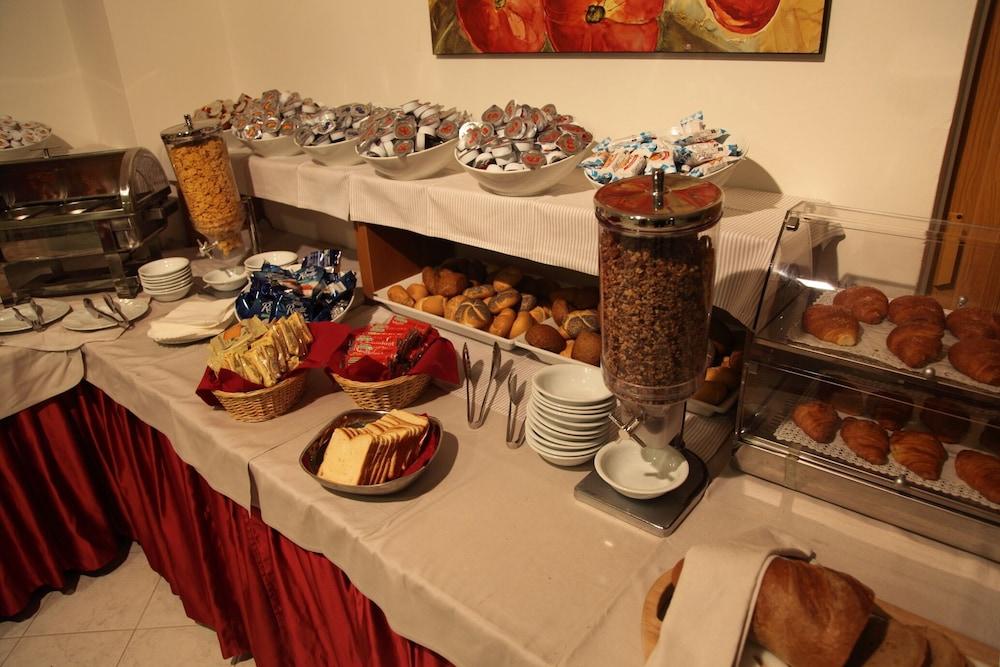 ליגננו סביאדורו Hotel Regina מראה חיצוני תמונה