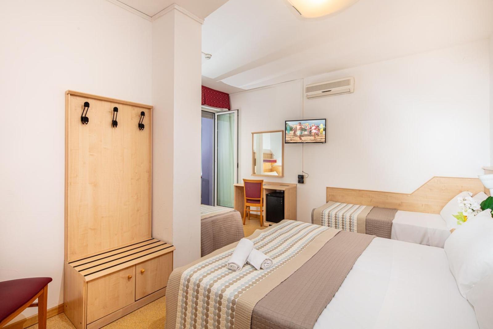 ליגננו סביאדורו Hotel Regina מראה חיצוני תמונה